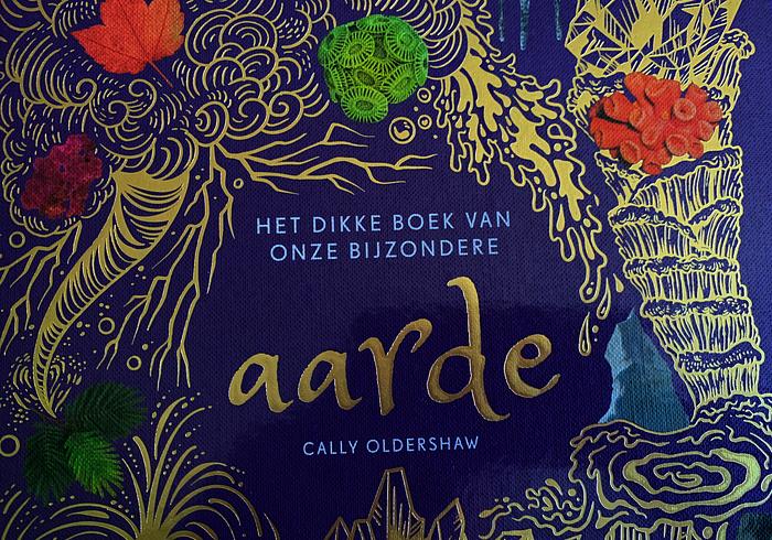 Het dikke boek van onze bijzondere aarde