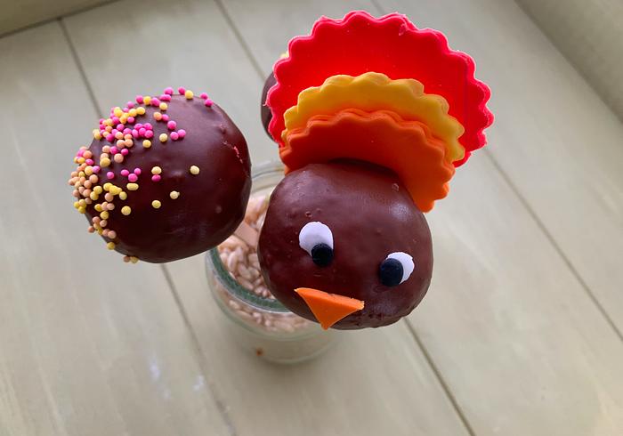 Zo maak je kalkoen cake pops l