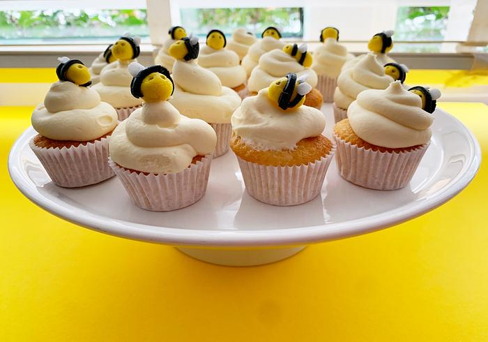 Maak mini-bijencupcakes