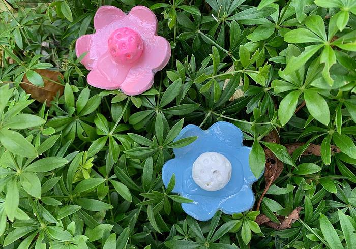 Make flowers for the bees