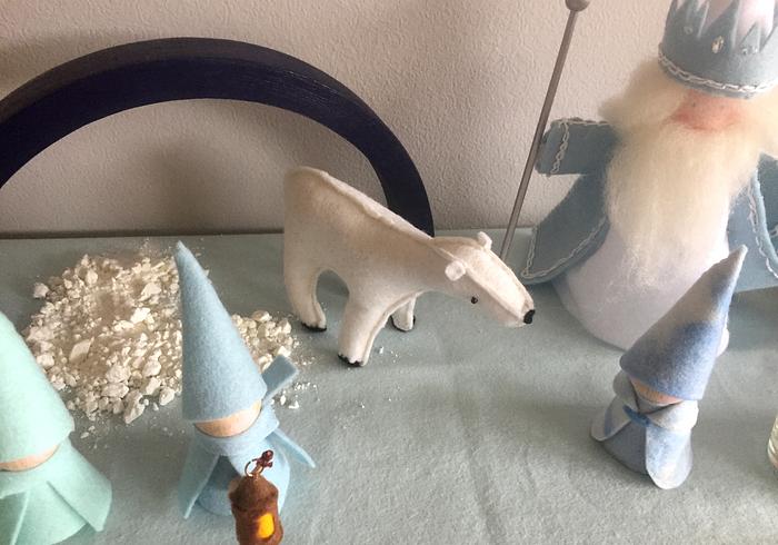 Een ijsbeer van vilt