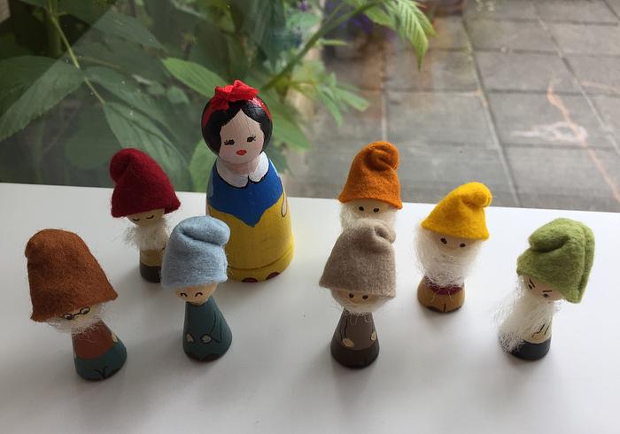 Houten popjes verven