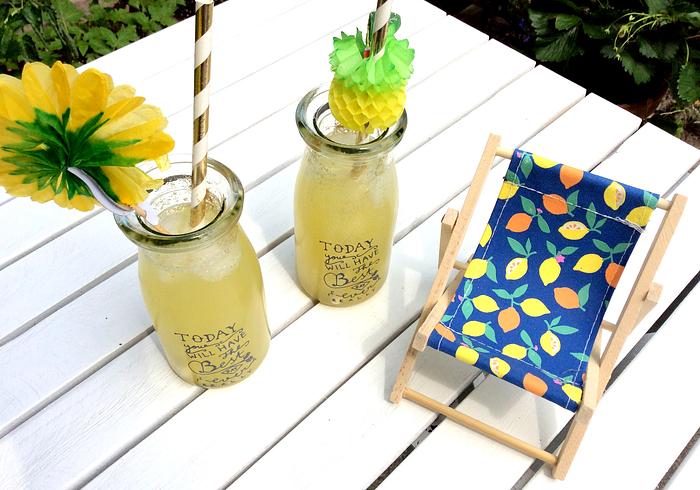 Glitter mocktails
