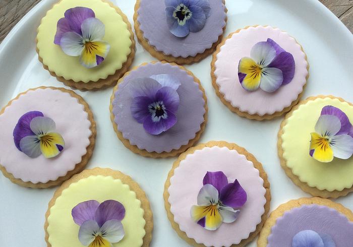 Bloemenkoekjes