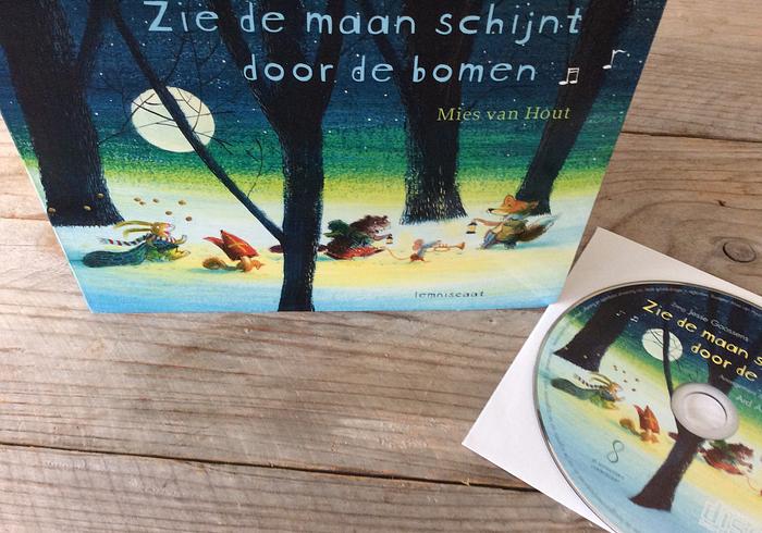 Zie de maan schijnt