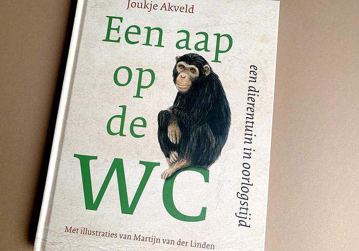 Een aap op de wc