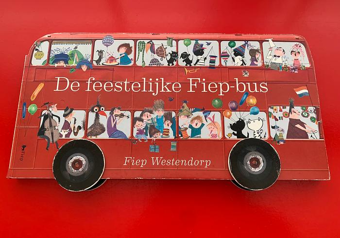 De Feestelijke Fiep Bus