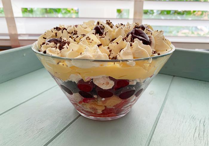 Kersen-frambozen Jubilee Trifle