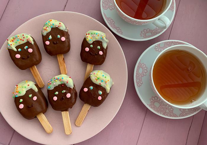 Zo maak je de cake pops af