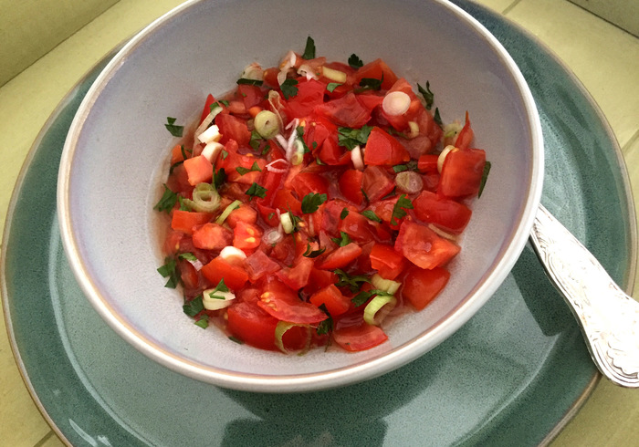 Easy tomato salsa home