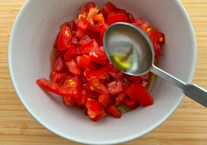 Klassieke tomaten bruschetta 02