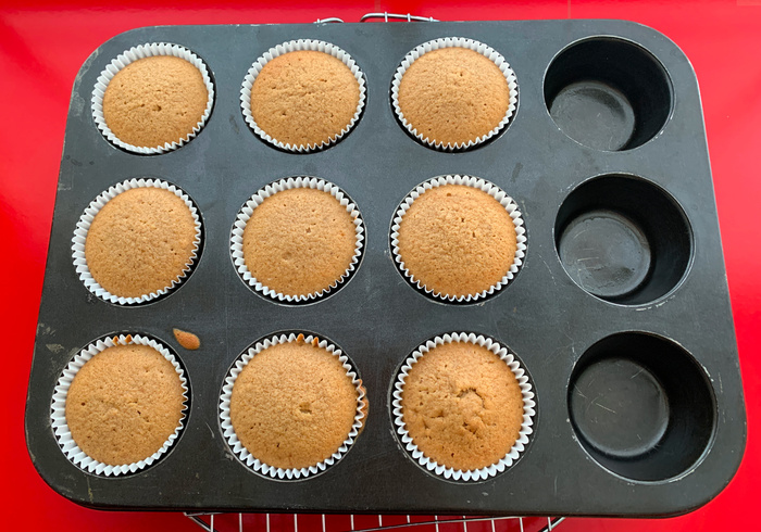 Gingerbread cupcakes 12