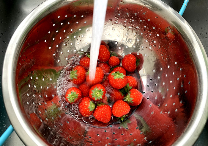 Strawberry and cream jars 02