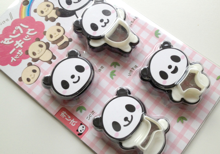 Panda biscuits sidepic