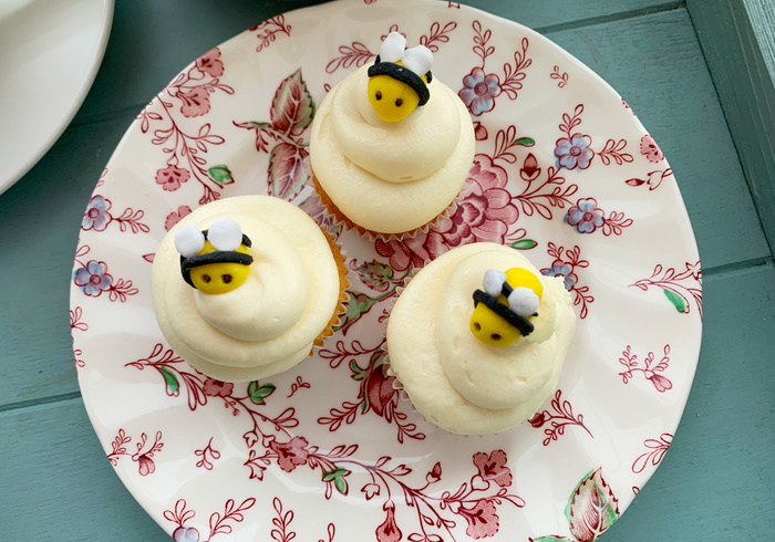Bijen cupcakes promo