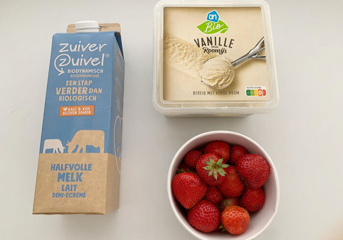 Aardbeien milkshake sidepicll