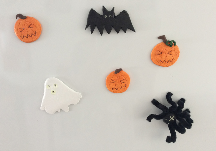 Halloween magnets home