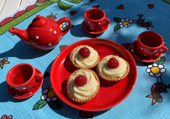 Zomergebakjes met frambozen sidepicll