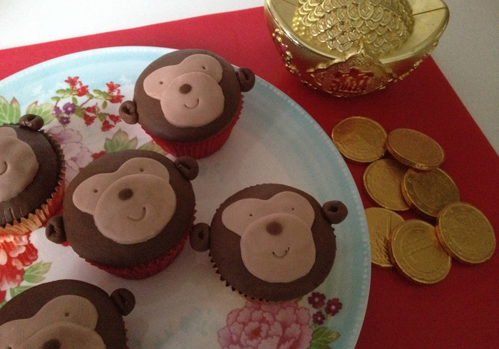 Monkey cupcakes side pic ll