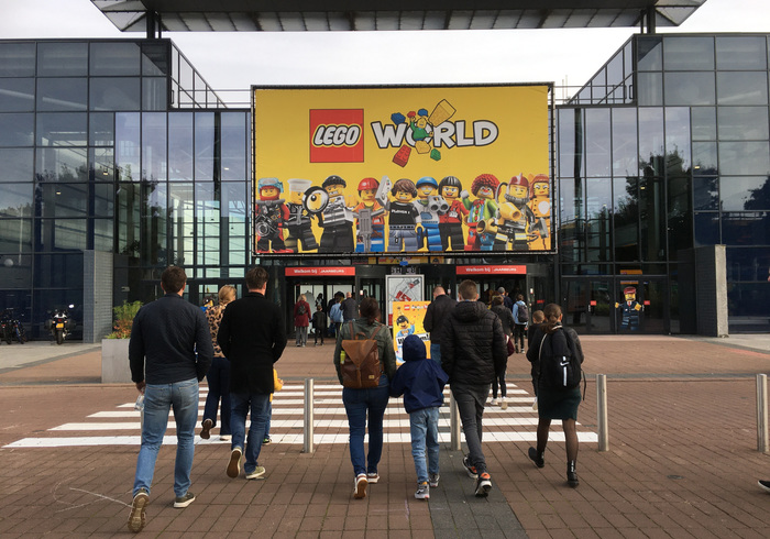 Lego world 2023 sidepic