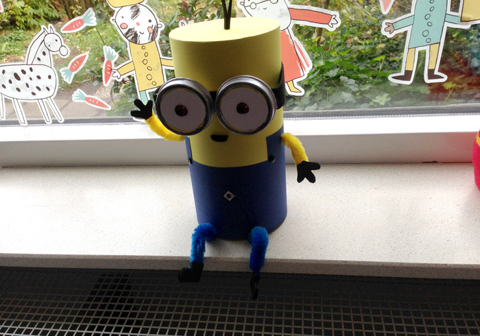Minion surprise sidepicll