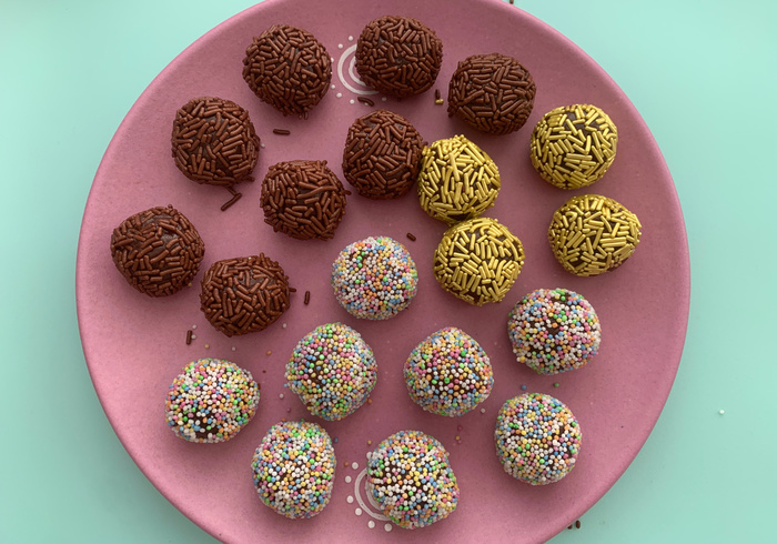 Brazilian carnival brigadeiros 14