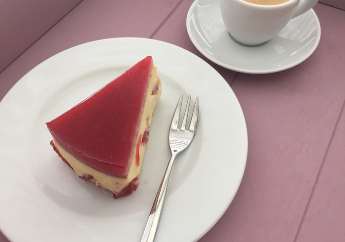 French strawberry cake promo