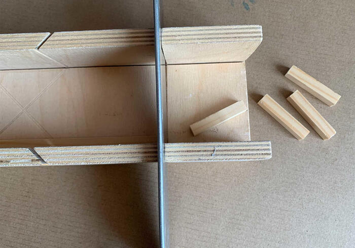 Tafel en stoelen 04