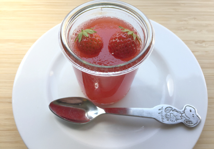 Strawberry jelly sidepicll