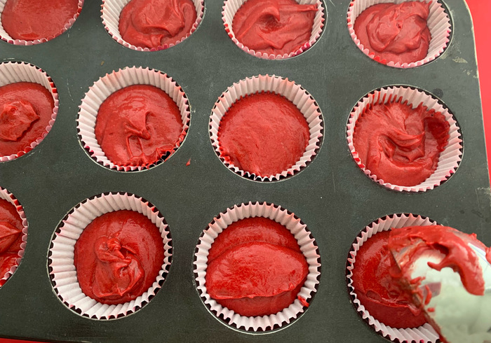 Red velvet cupcakes 15