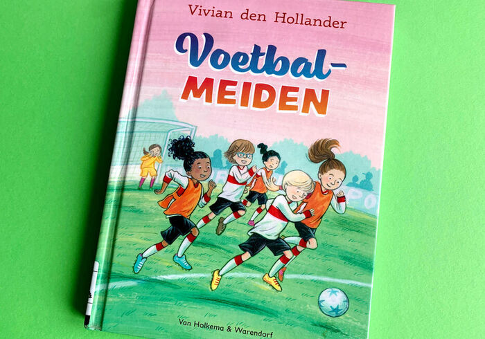 Voetbal meiden sidepic