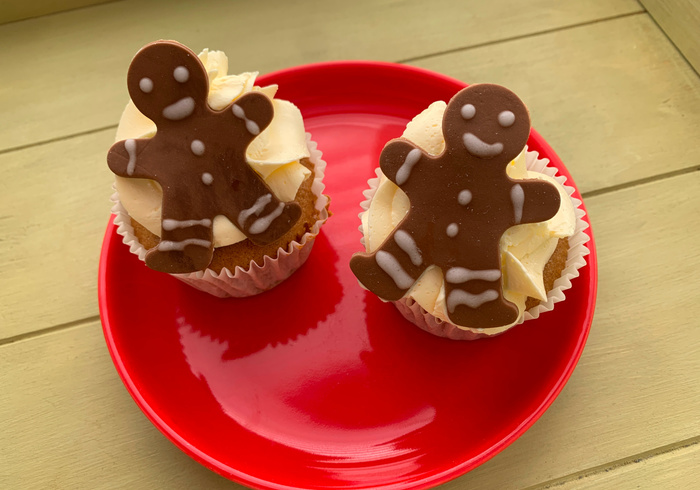 Gingerbread cupcakes sidepicll