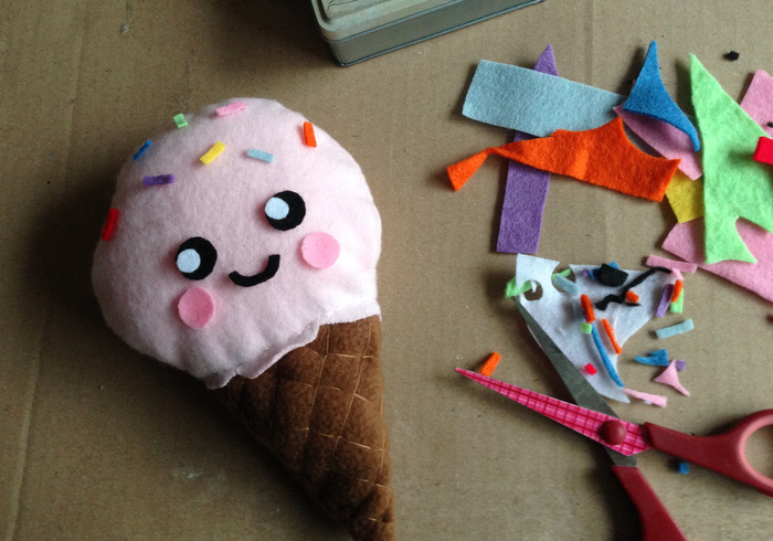 Ice cream plushie sidepicll