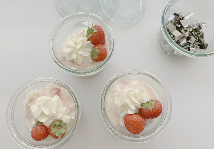 Strawberry and cream jars sidepicll