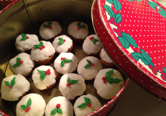 Mini Christmas muffins