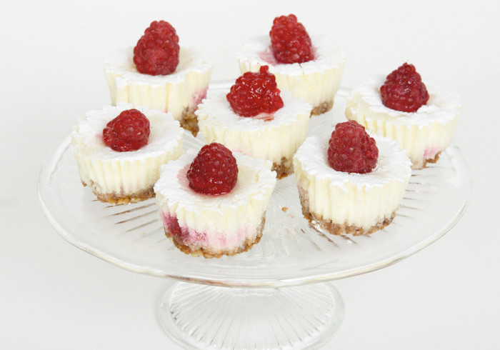 Raspberry mini-cheesecakes