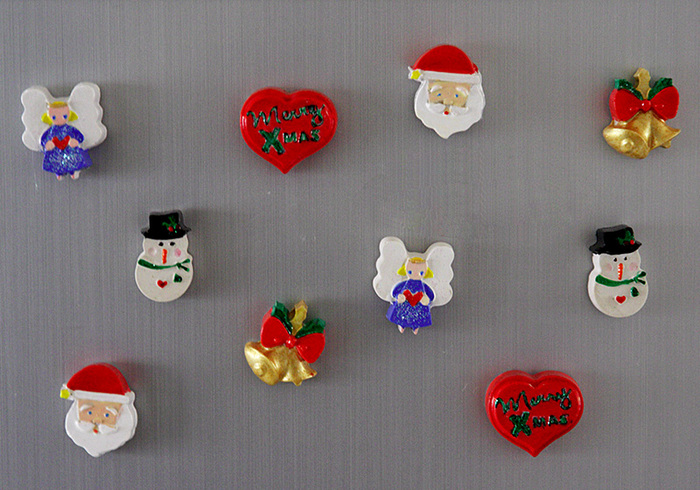 These cute Christmas magnets