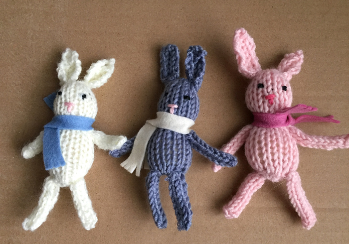 How to knit a Tiny Mini-Bunny