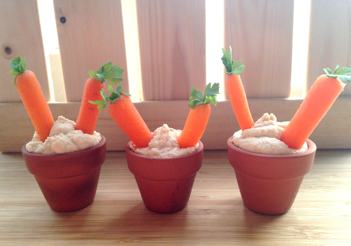Carrot Hummus pots