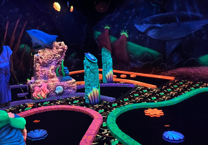 Mini GlowGolf in the Dark