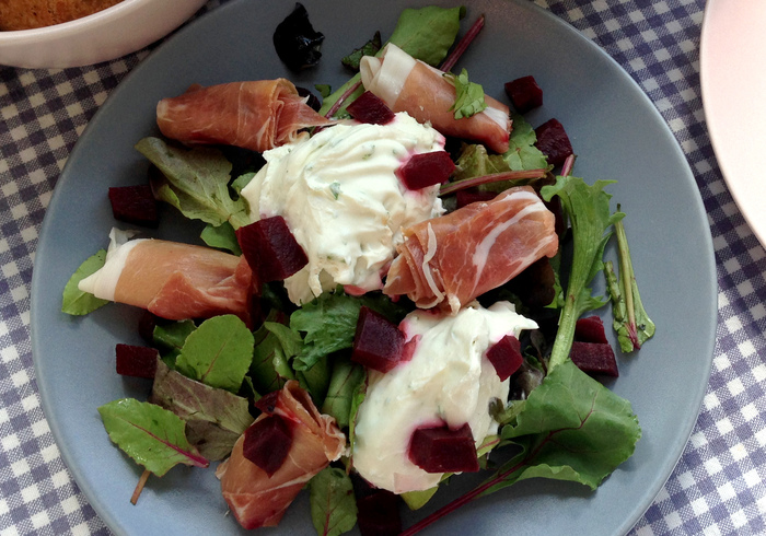 A goats cheese salad