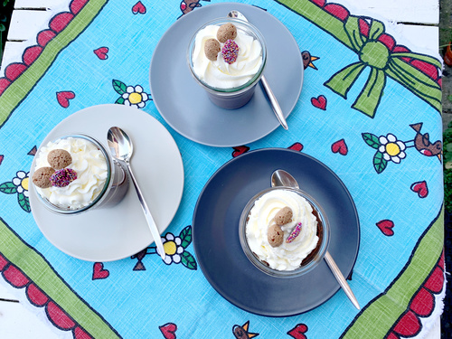 Bunet pudding sidepiclll